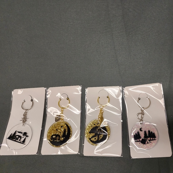 Variety of Custom Made Keychains; Made by Local Vendor - Picture 4 of 12